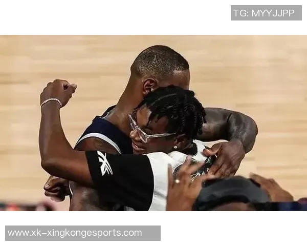 詹姆斯二儿子布莱斯在亚利桑那大学首秀表现出色有望参加2026年NBA选秀